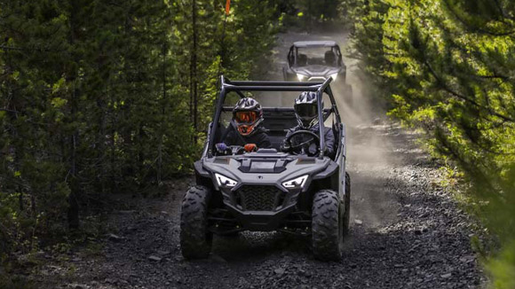 Features-RZR-200-3
